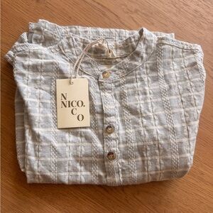 NICO NICO Light Gray/Blue Textured Button-Up Top